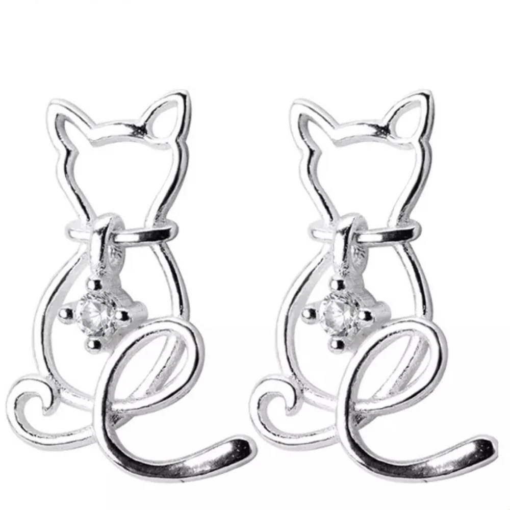 Unique Charm Cats Stud Earrings - Picture 6 of 7